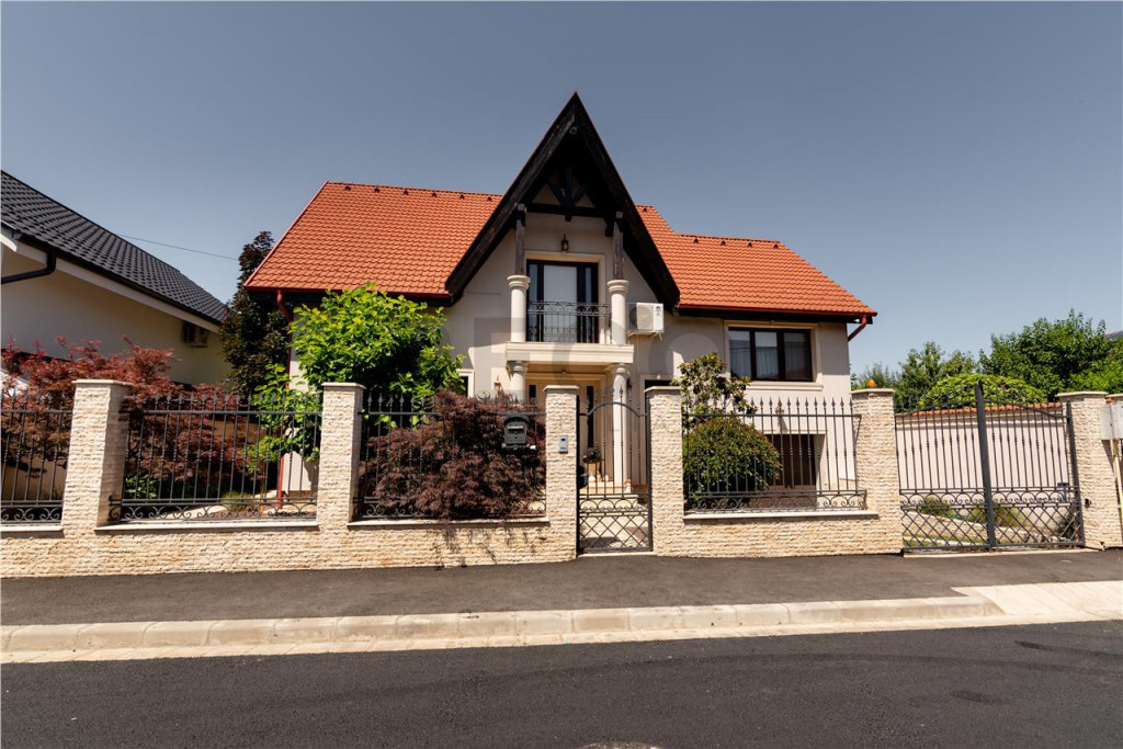 RECO Vila cu 5 camere str. Apateului- zona Nufarul