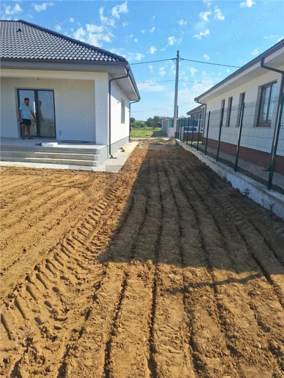 RECO, casa la alb, la 5 minute de Oradea, Cartierul Grigores