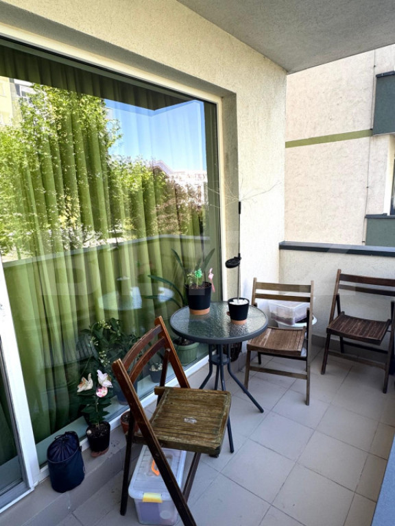 Apartament de vanzare, cu 2 camere, 51 mp, zona Tractorul-Co