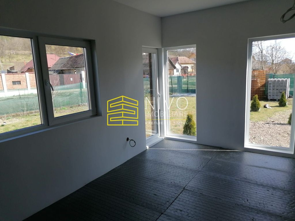 Casă singur în curte – Ceuașu de Câmpie – Zona Pr...