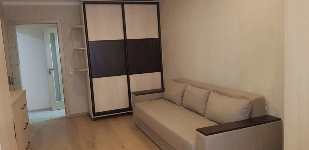 1 camera in zona Girocului