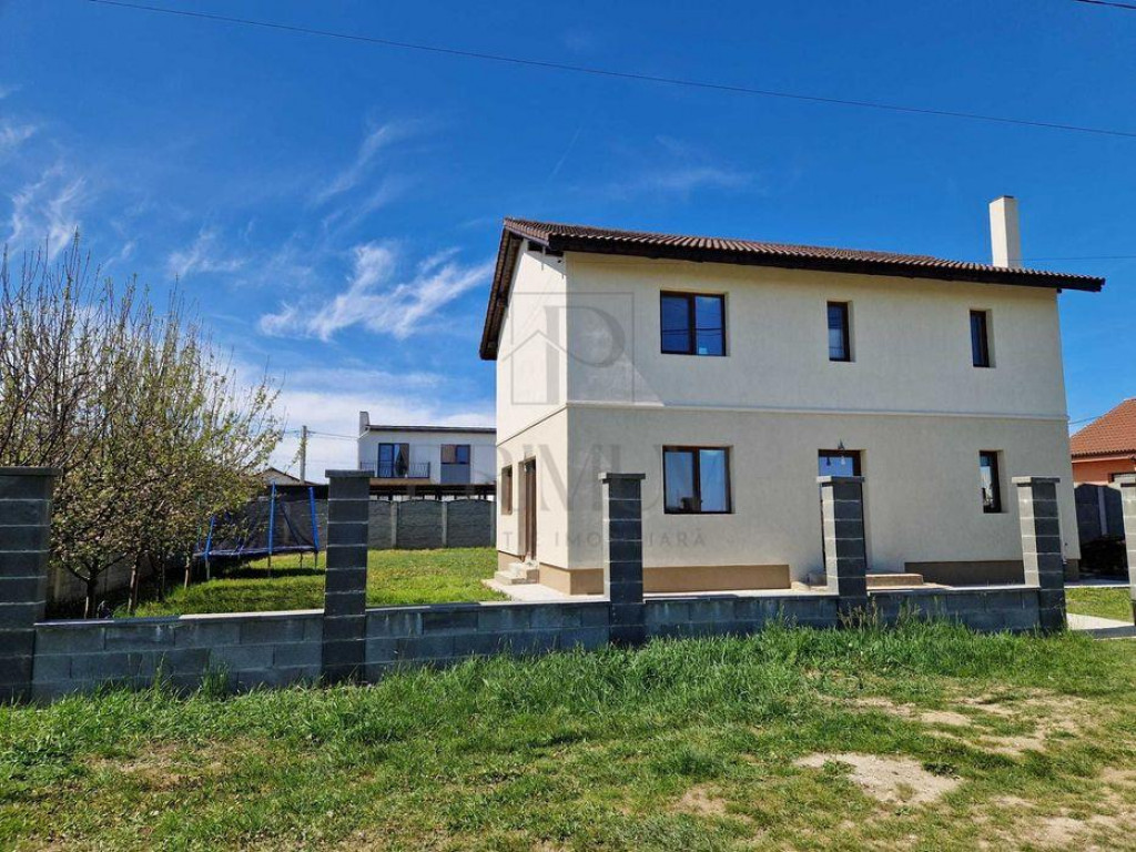 Casa individuala - zona foarte buna - spatii generoase - loc