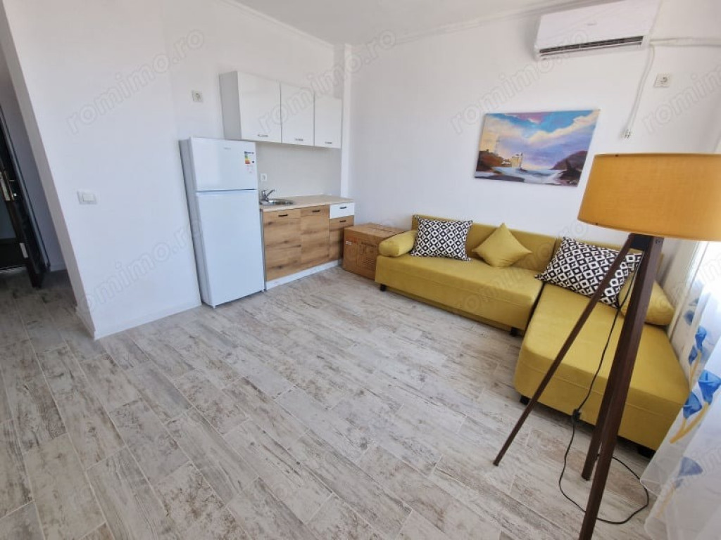 1 camera in zona Lipovei