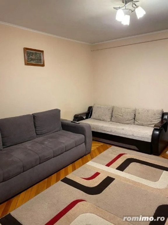 1 camera in zona Buziasului