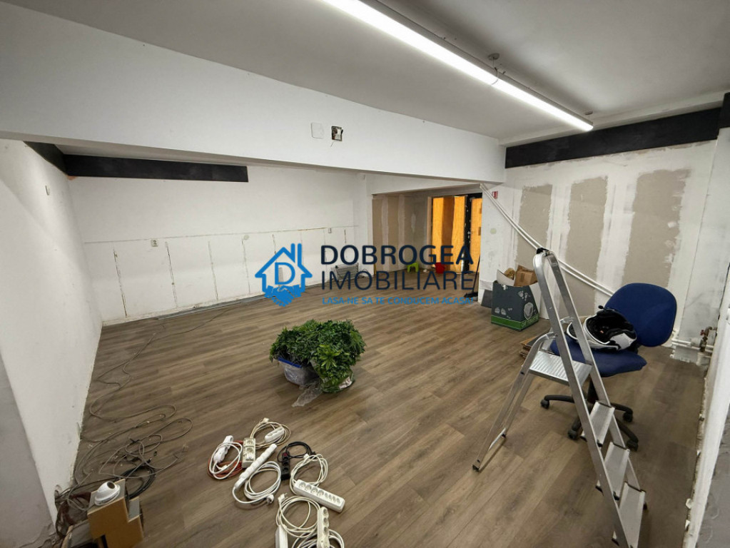 SPATIU COMERCIAL - Strada Gavrilov Corneliu, 3 camere, 73 mp