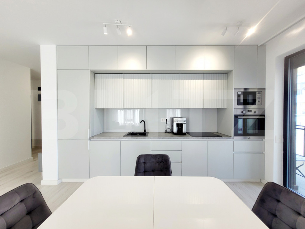 Apartament de lux cu 2 camere de închiriat, Zona de Nord, A