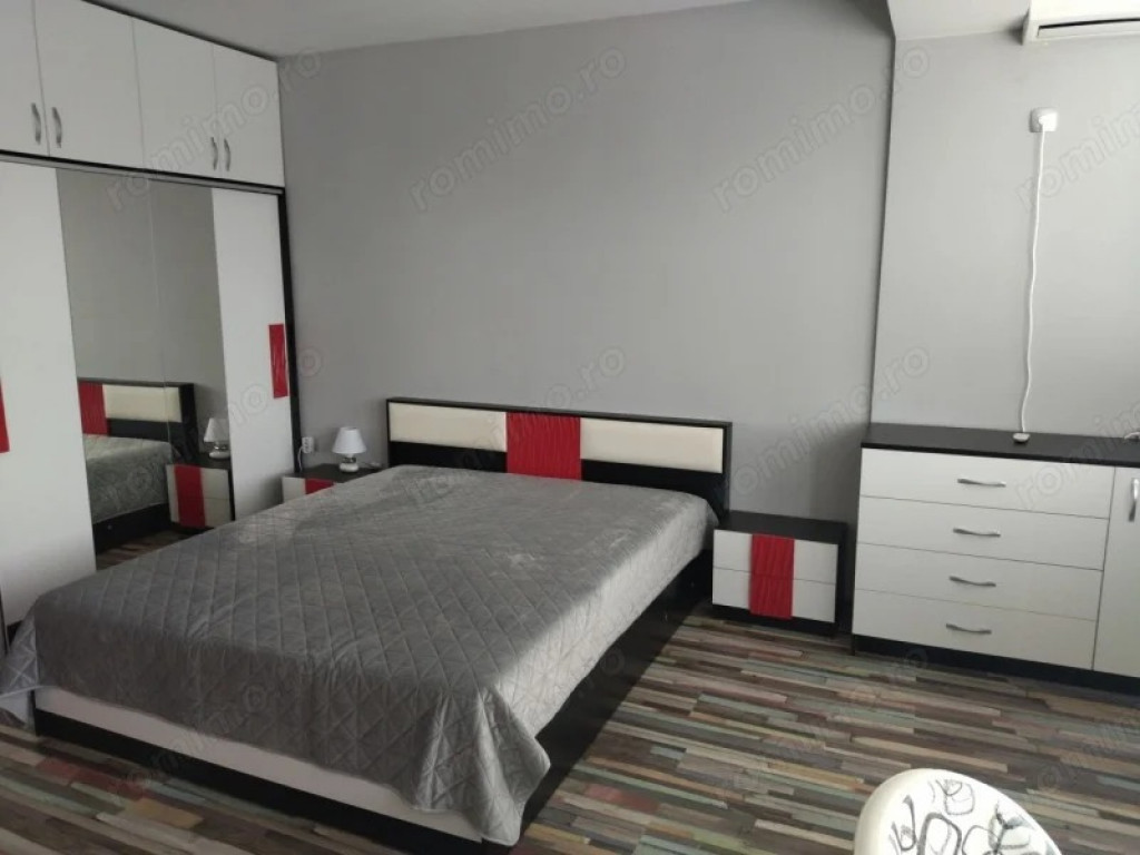 1 camera in zona Soarelui