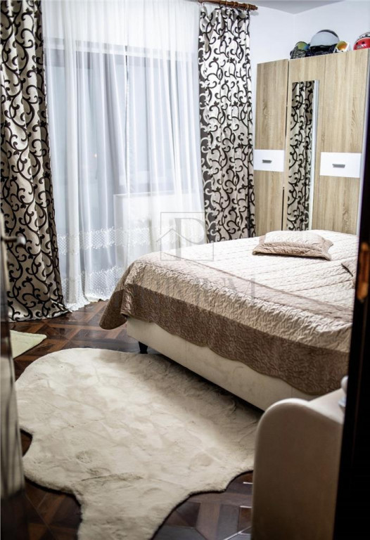 FRATELIA - 4 Camere - ETAJ 3 - Centrala proprie - Boxa