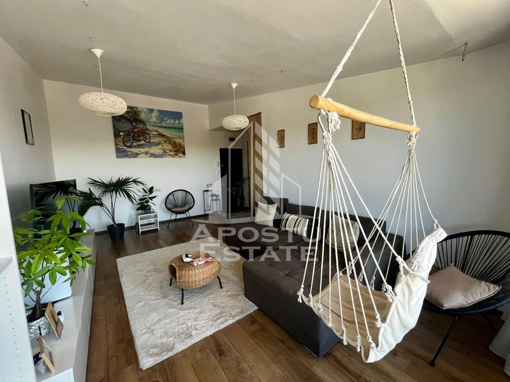 Apartament 3 camere, modern,zona Lipovei