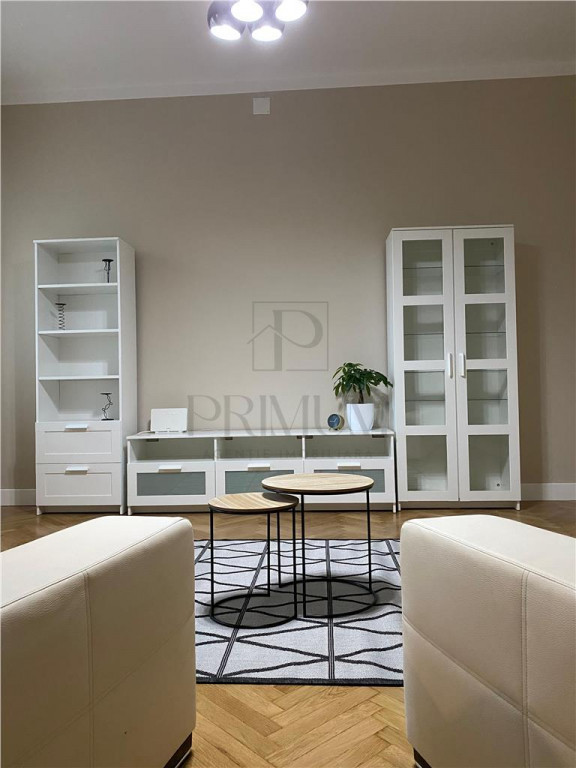 MEDICINA - 4 Camere - PARTER - Centrala - Clima - Loc parcar