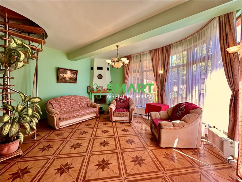 Casa 6 camere, Arad, zona Gradiste pe strada Egalitatii.