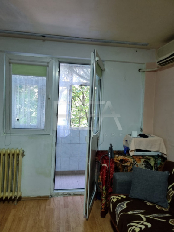 2 camere 3/10, zona Politehnica-150m metrou Lujerului.