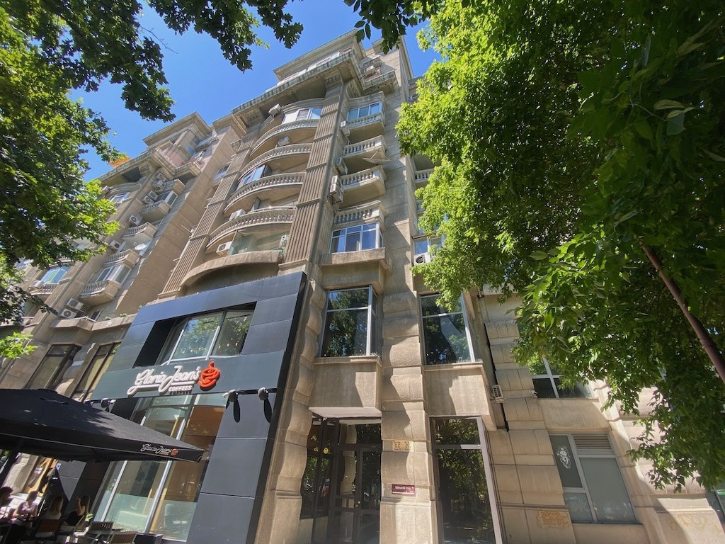 B-dul Unirii - 3 camere - vedere bulevard