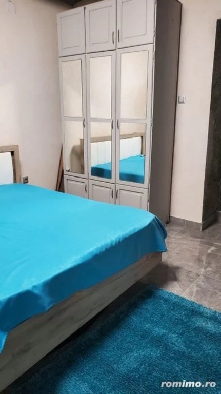 1 camera in zona Aradului