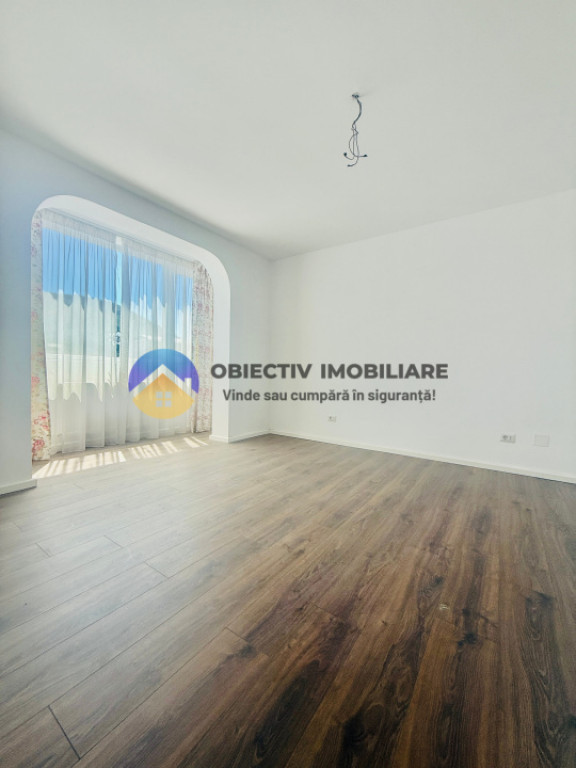 Apartament 3 camere/2 bai/2 balcoane Precista- cu priveliste