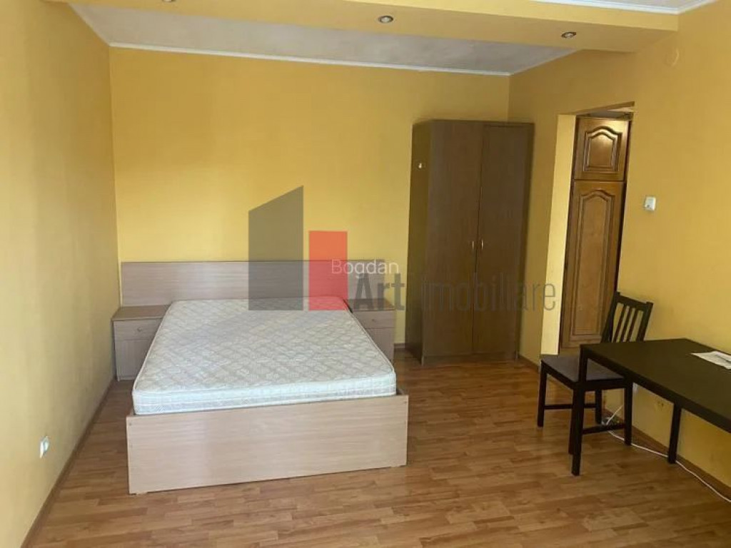 Vânzare garsonieră Tineretului