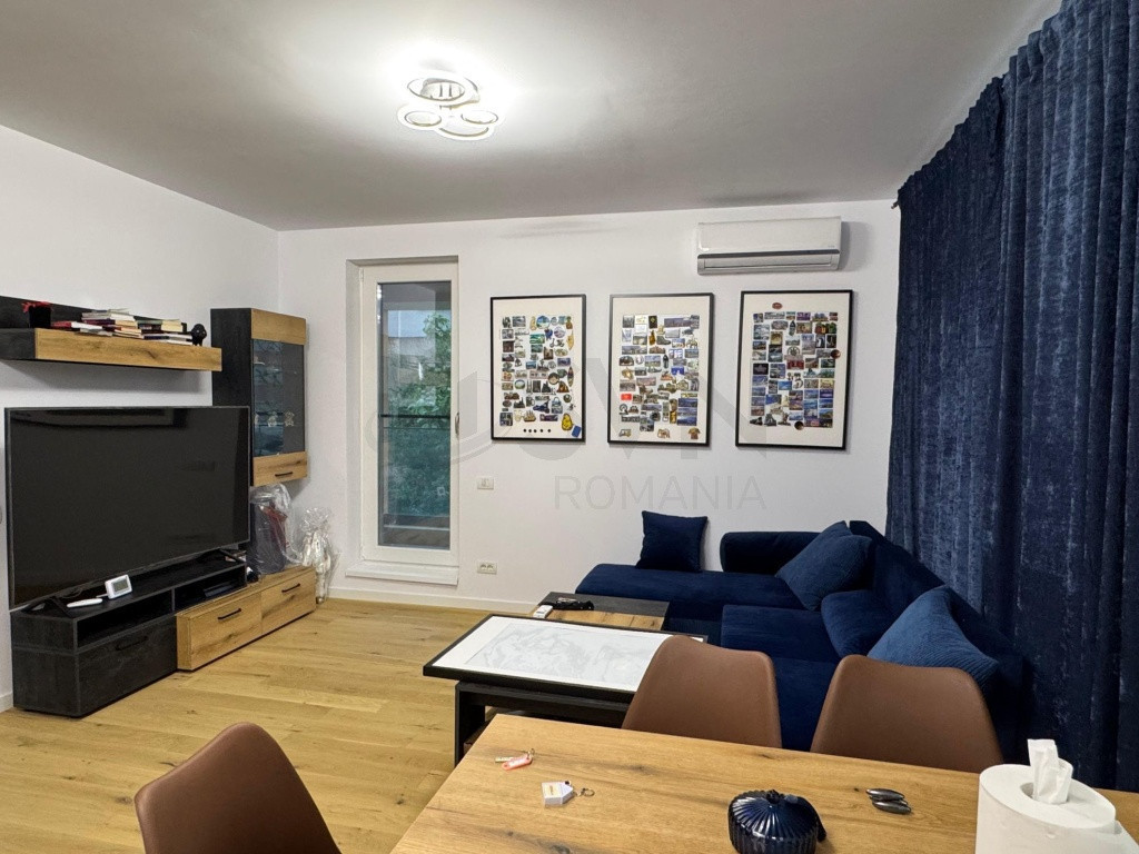 Apartament de 3 camer Trio Bridge View Crangasi