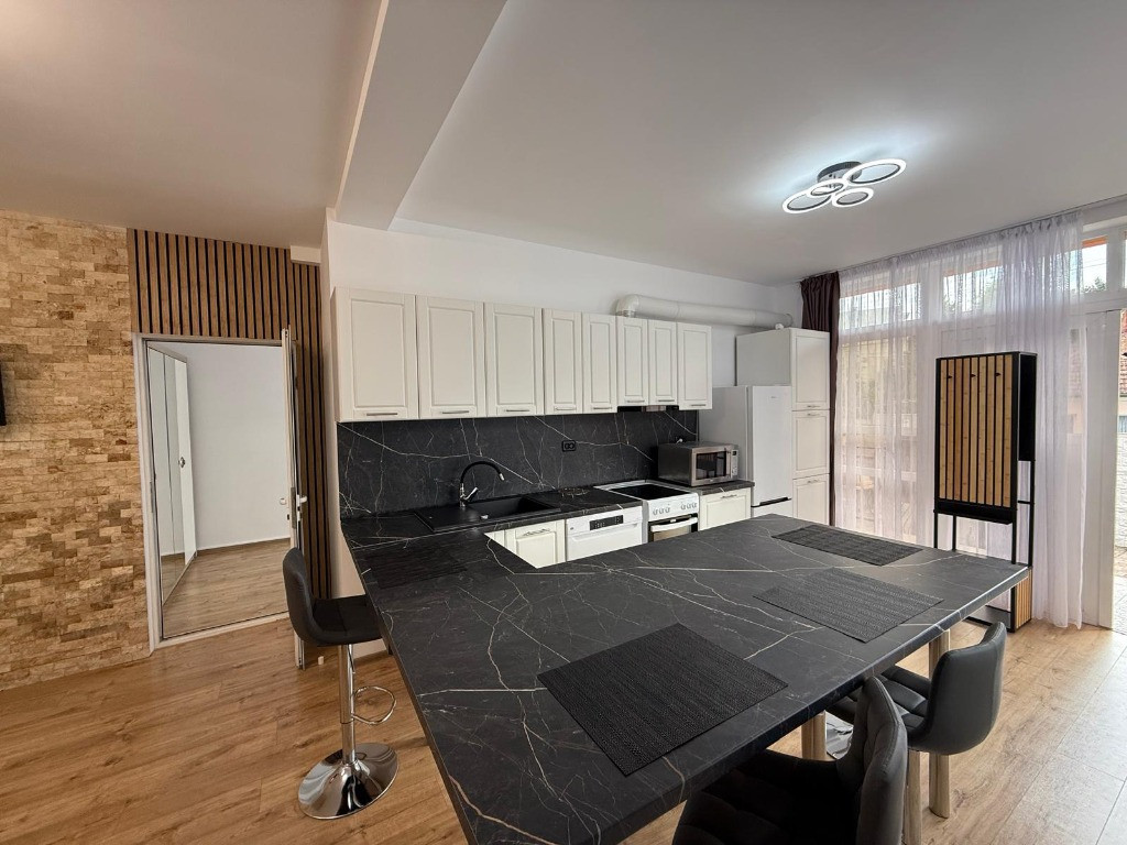 Apartament 2 camere -zona Salii Sporturilor-Plopilor