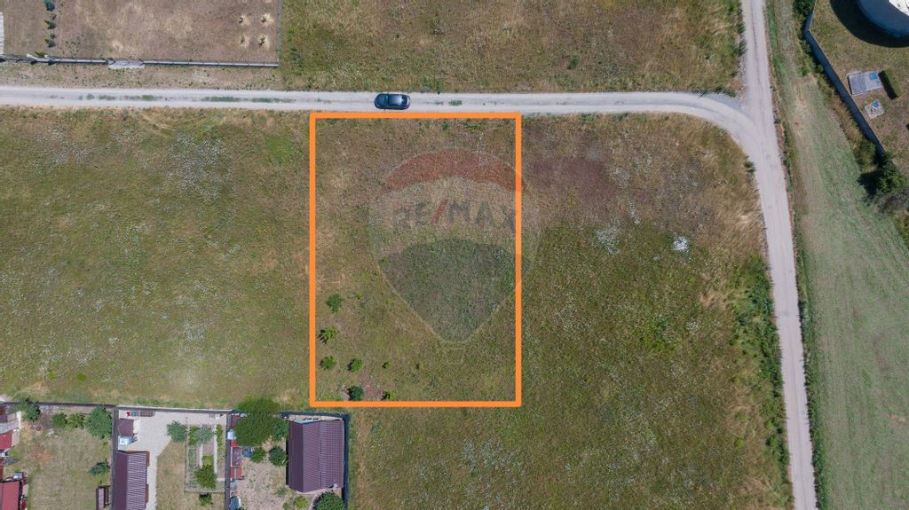 Teren 900mp Harman,Strada Gheorghe Lazar, utilitati in lucru