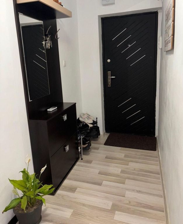 Apartament/mansardă 3 camere,Micro 17,utilat si mobilat