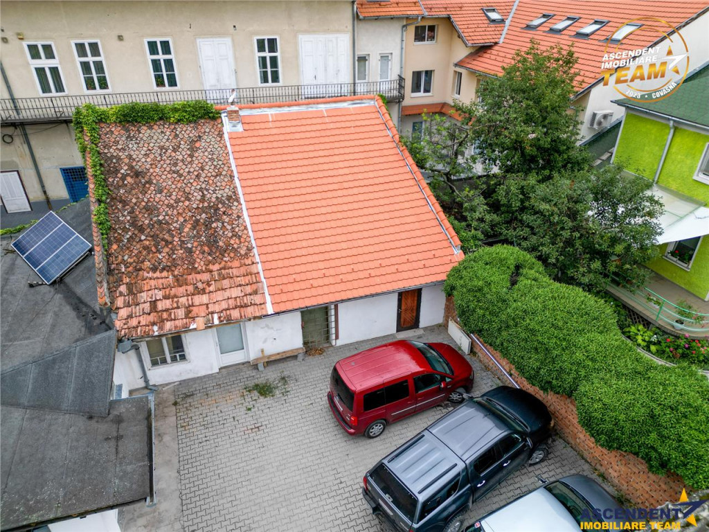 Rezidential Investitional Spatiu comercial in Centrul orasul