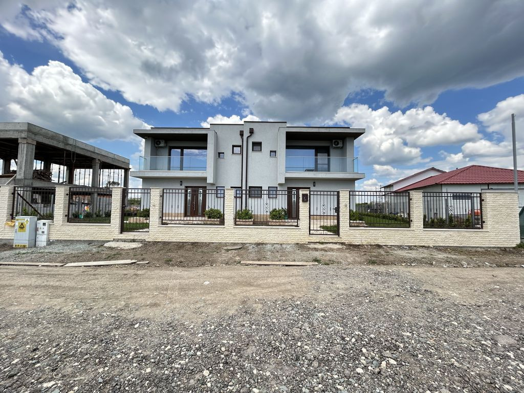 Duplex 10 camere Techirghiol ideal pensiune sau sediu firma