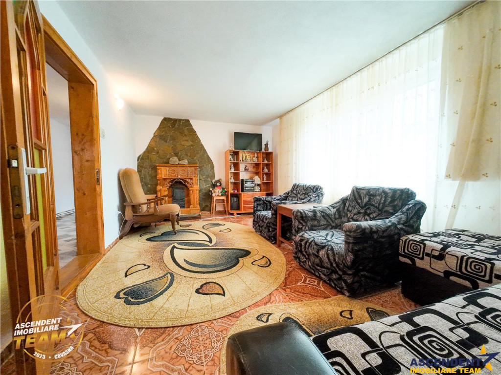 FILMTur 3D!Casa teren Intravilan 1.512 mp mica livada, Intor