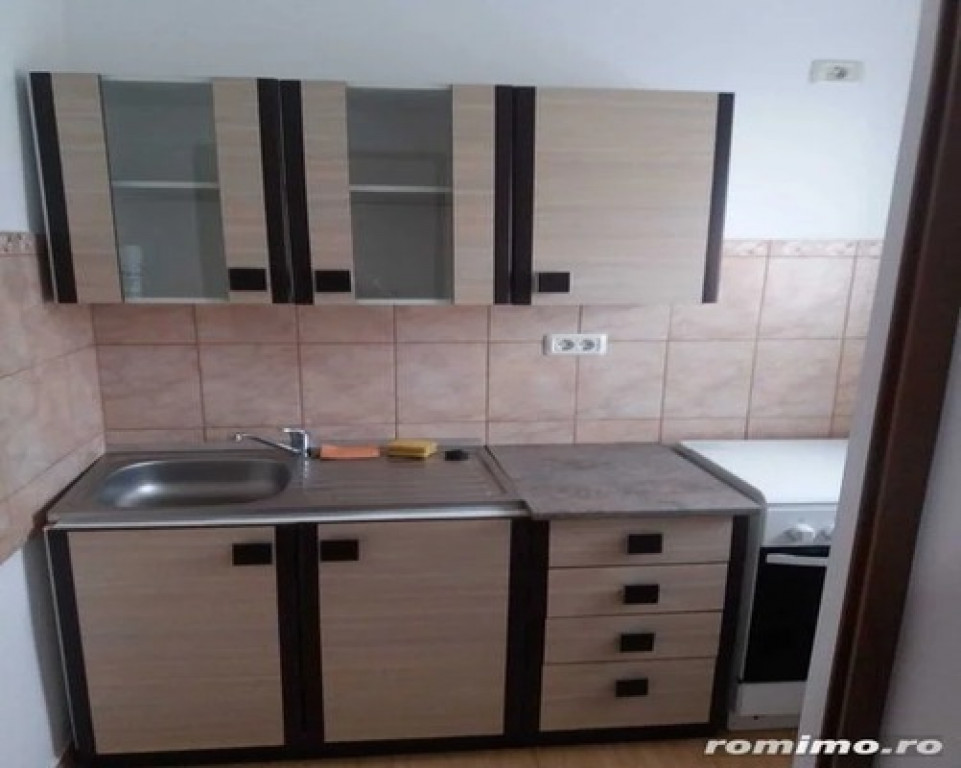 1 camera in zona Balcescu