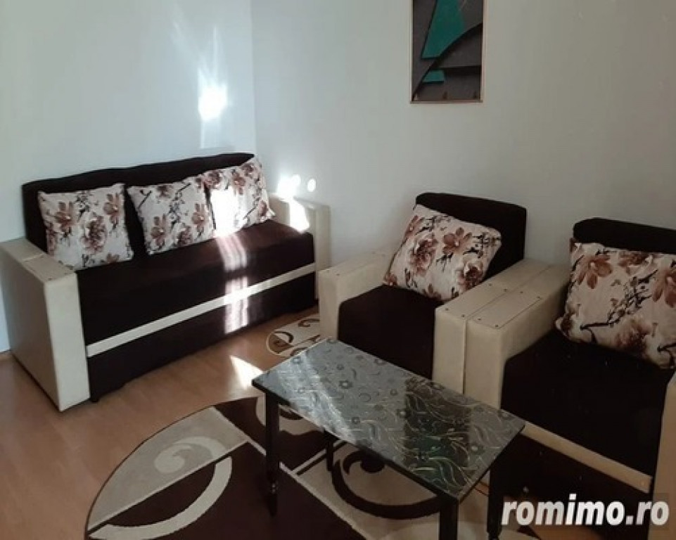 1 camera in zona Dambovita