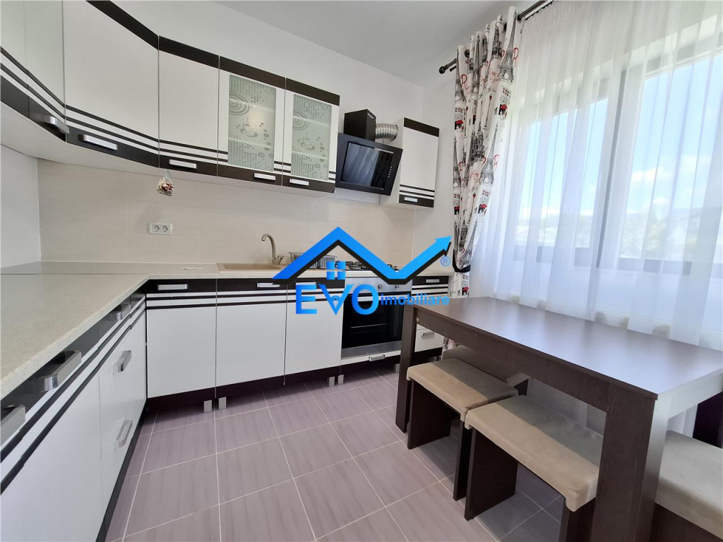 Vila 4 camere, 2 bai, mobilata si utilata, Cug - Fundatia Om