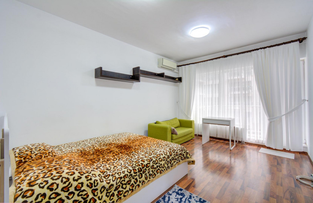 Garsoniera Complex Rasarit de Soare Titan Auchan