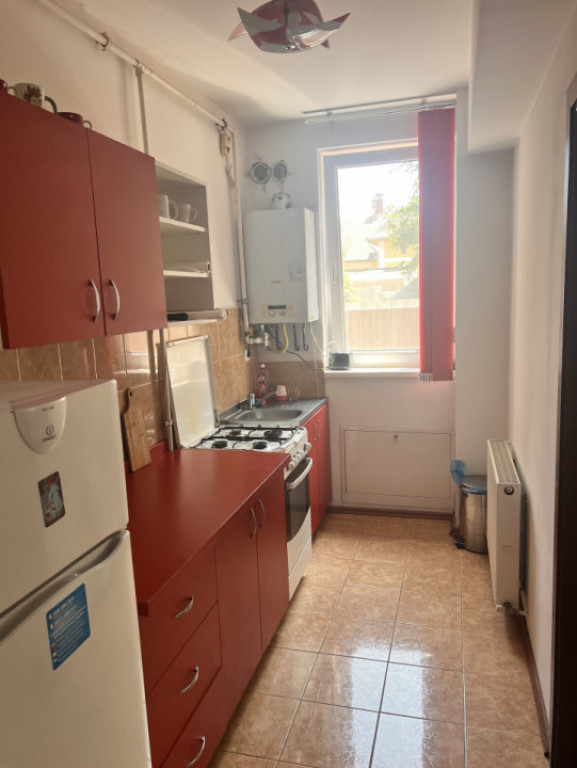 Ap 2 camere (doua dormitoare) Central Dumbravii str Marasti