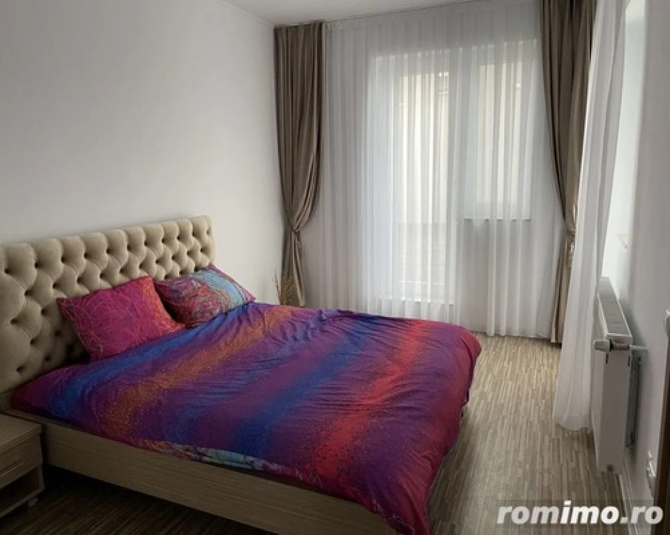 3 camere in zona Girocului