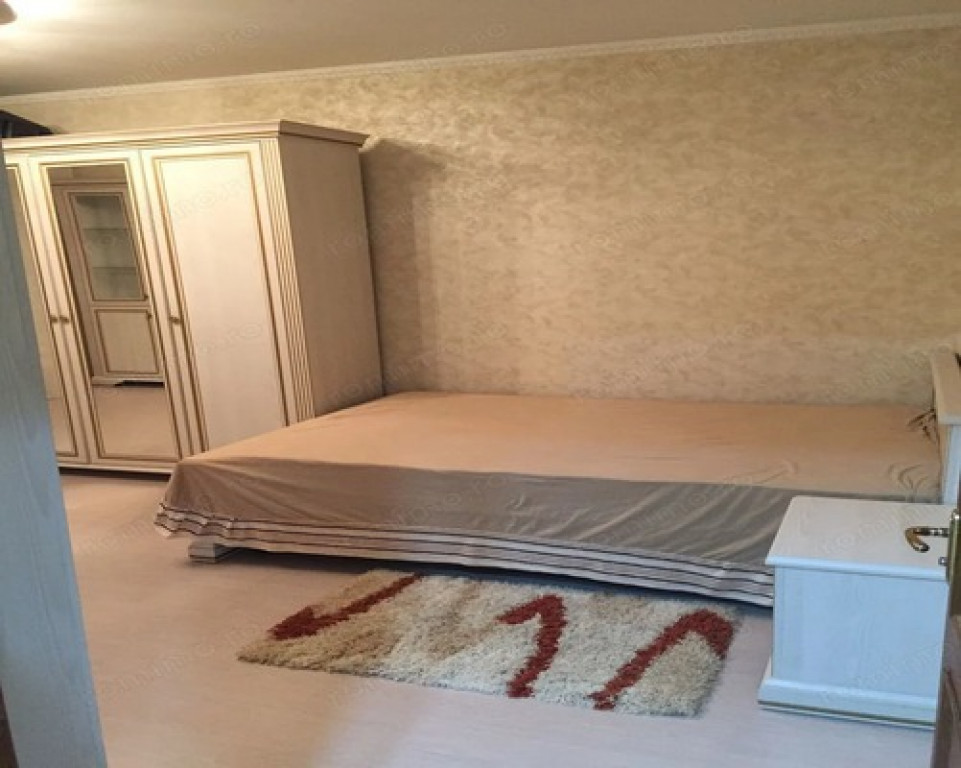 3 camere in zona Badea Cartan