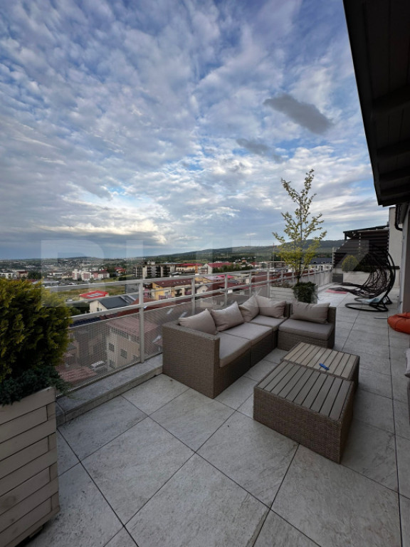 Apartament tip penthouse, 210 mp, 260 mp terasa, 2 garaje, B