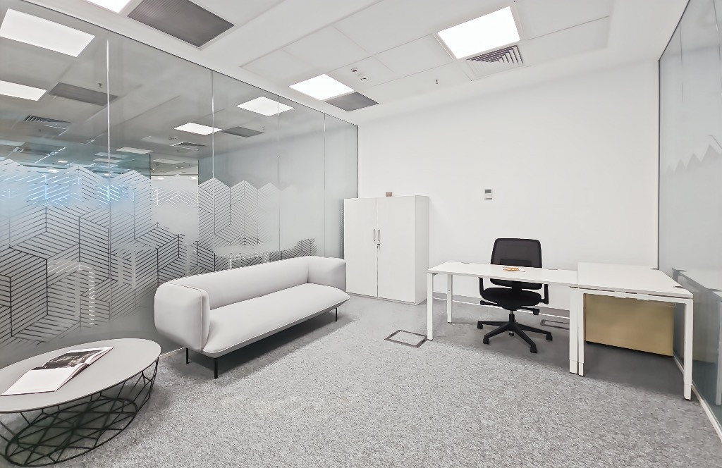 Birouri ce pot fi personalizate pentru 2 persoane în Spaces Campus 6