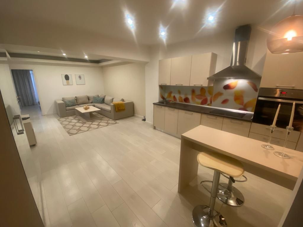 2 camere | Herastrau | Persepolis | Cartierul Francez