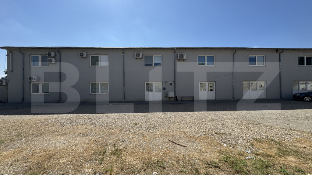 Hală pe parter cu birouri, 676 mp, acces tir, parcare, Bari