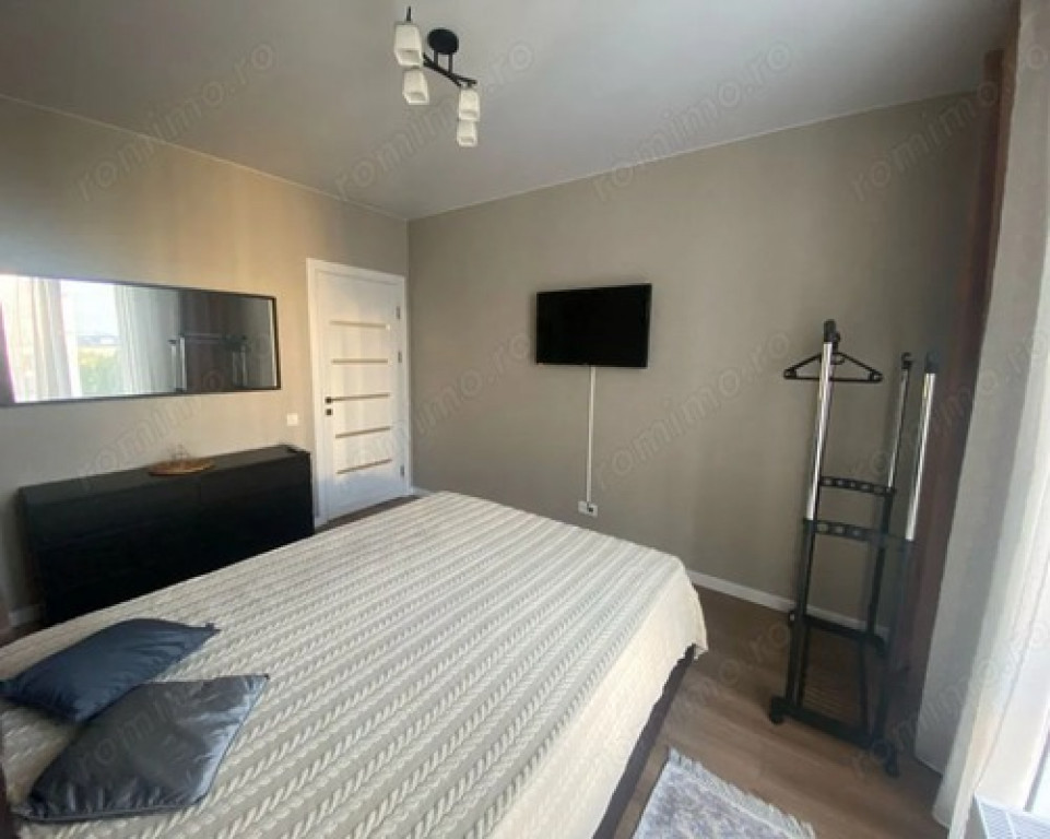 1 camera in zona Lipovei