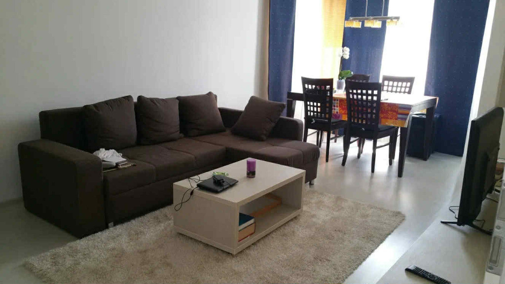Apartament 3 camere, decomandat - zona Avantgarden