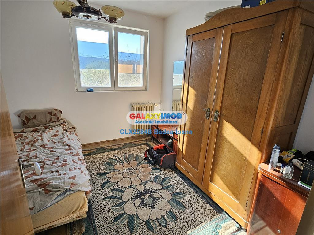 Apartament 4 camere Titan - Piata Minis