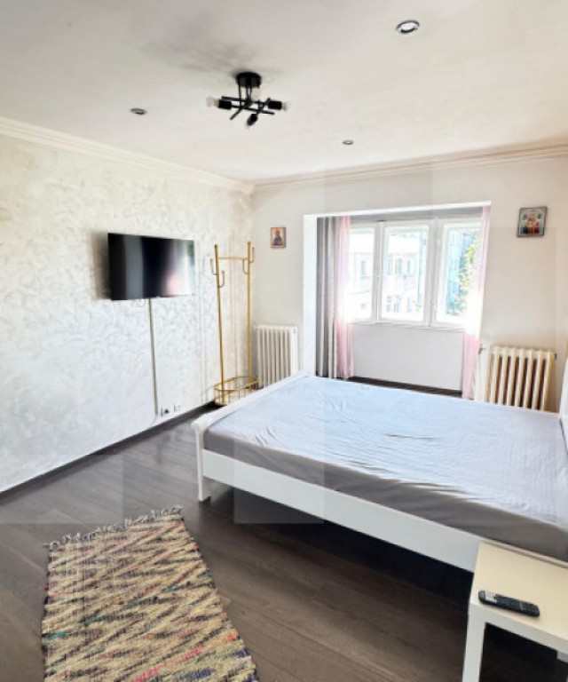 Garsonieră ultrafinisata, etaj intermediar, zona Bucovina