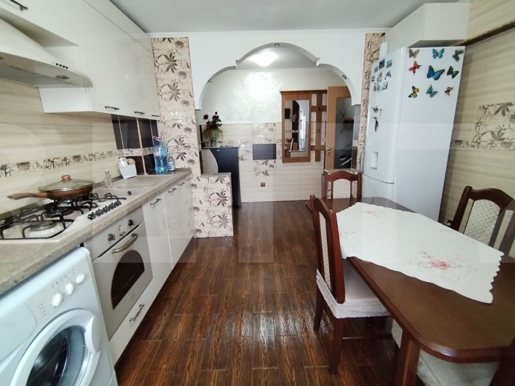 Apartament de 2 camere, 56 mp utili+ boxa, ultrafinisat, zon