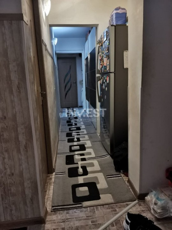 Apartament de vanzare, 3 camere, zona Canta - Scoala Elena C