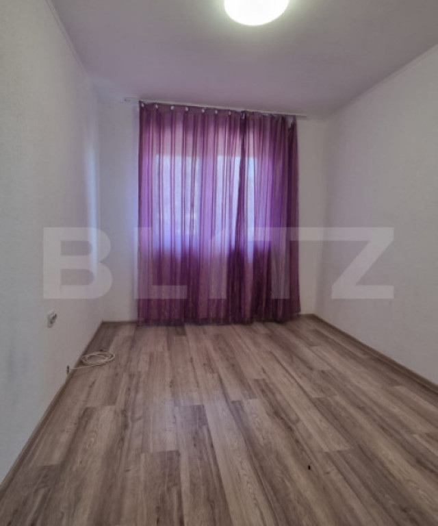 Apartament de vanzare, cu 2 camere, zona Micro 14