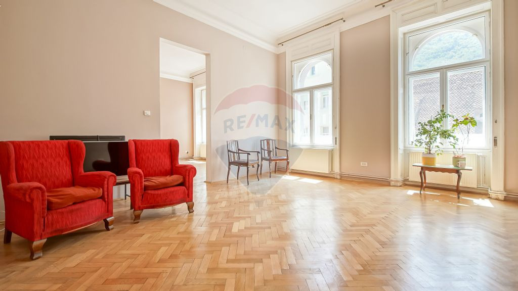 Apartament de închiriat in Centrul Istoric, pretabil reg...