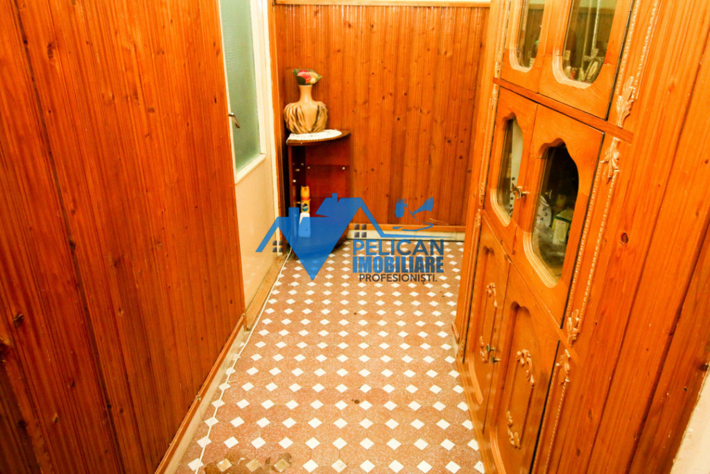 Zona Neptun, Apartament 2 camere, etaj 2