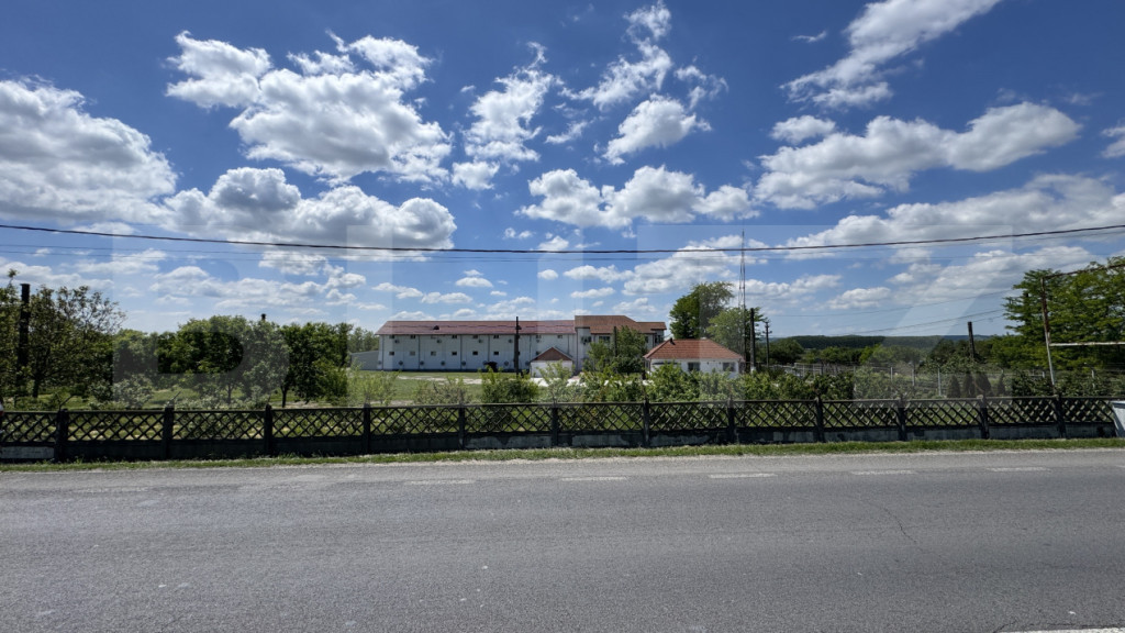 Fabrică de confecții textile activă, 1.600 mp, 11.720 mp