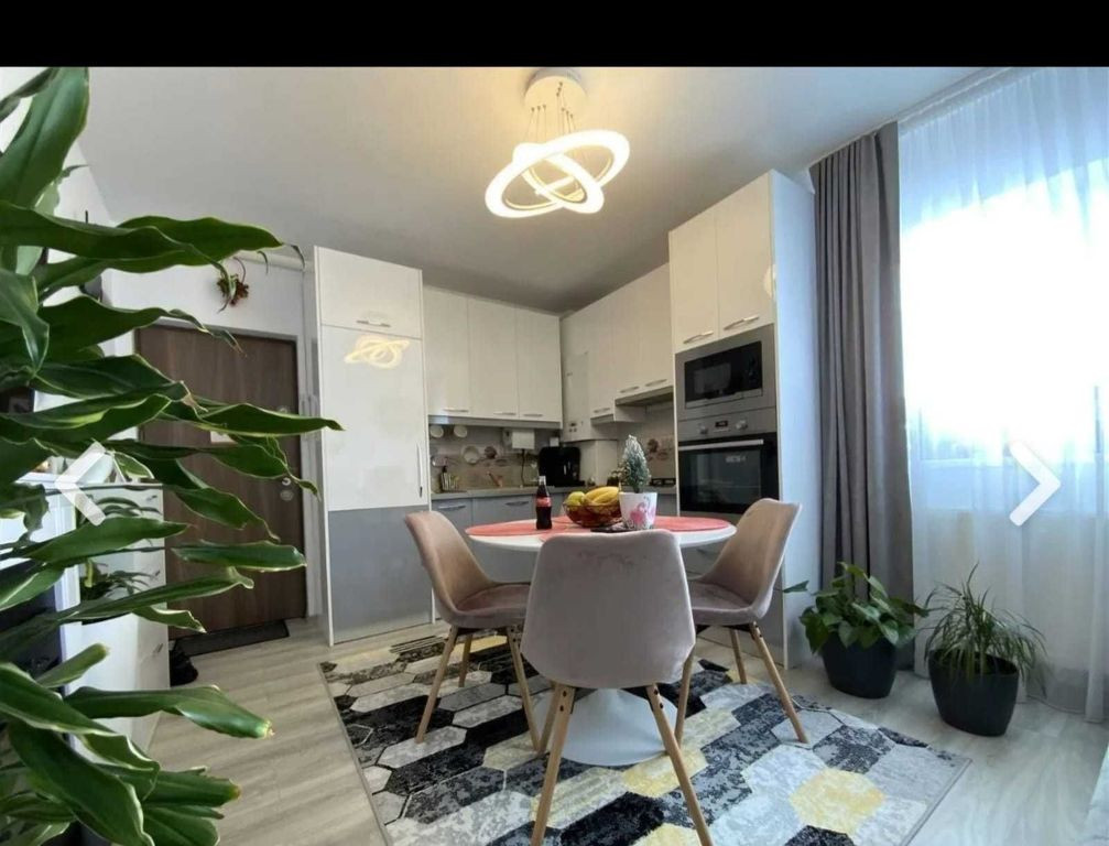 Vând apartament 3 camere, 50 mp, cartierul Arhitectilor.