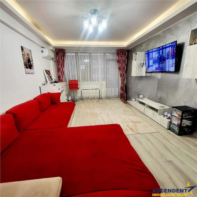 Apartament doua camere, structura decomandata, 75mp, Isaran,